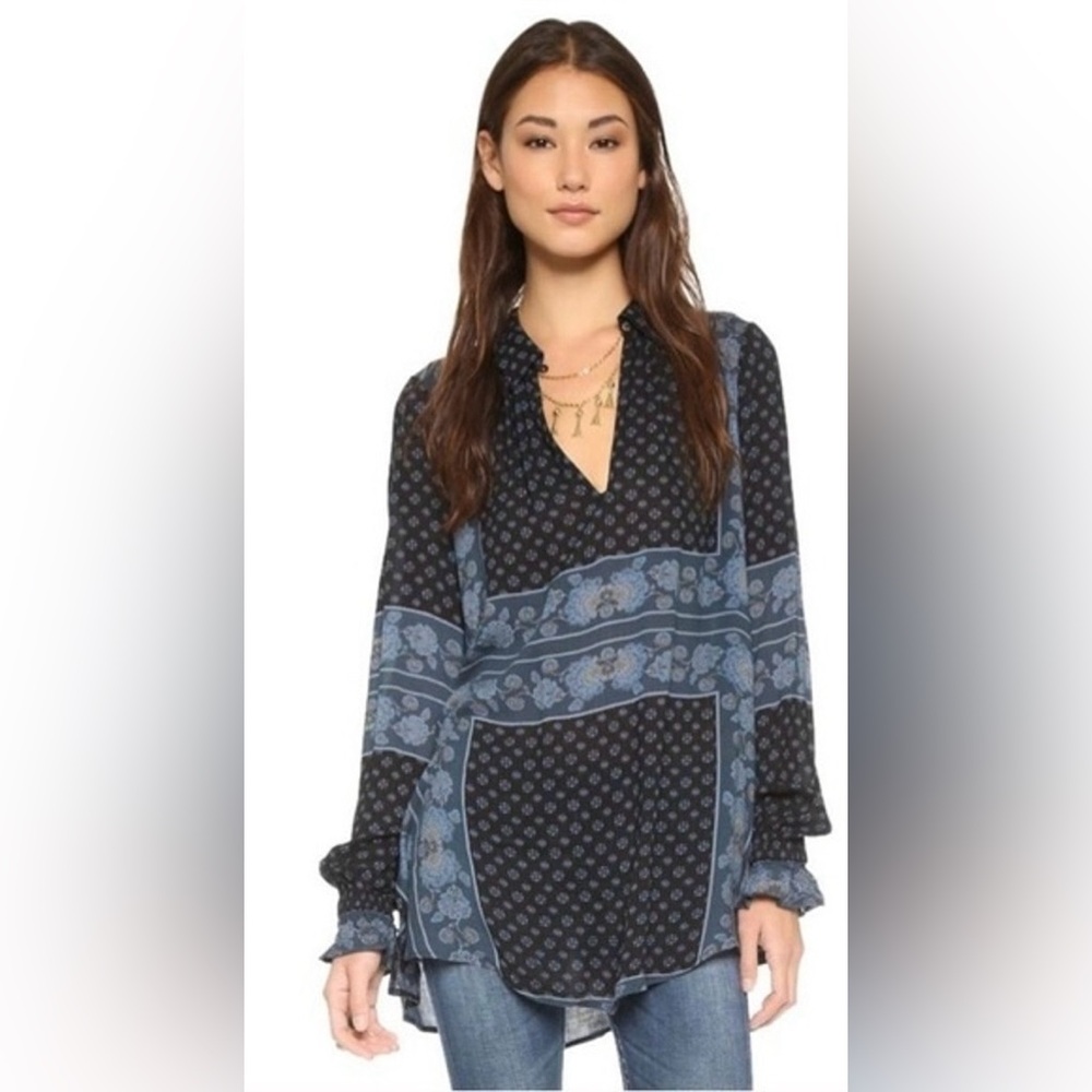 Free People. Dobby Times Tunic. Onyx Combo. Size XS.